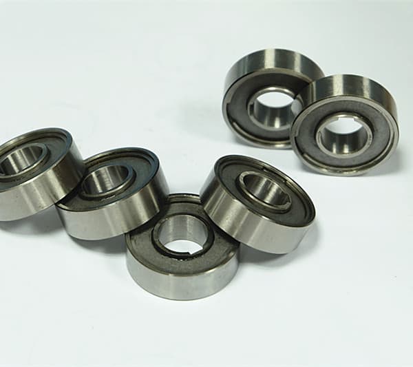 Sprag type one way clutch bearings AS12